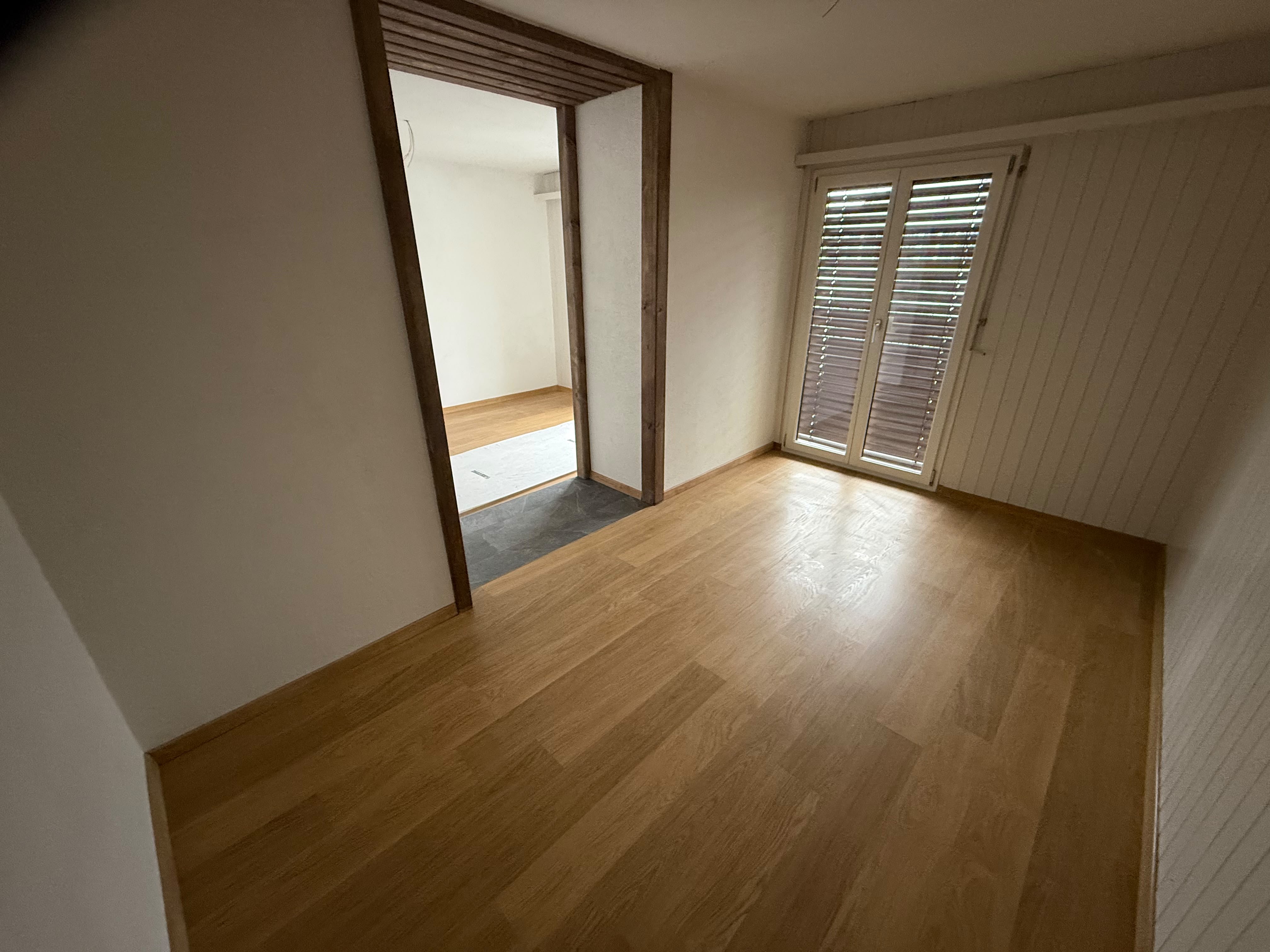 Wohnraum in Eiche natur